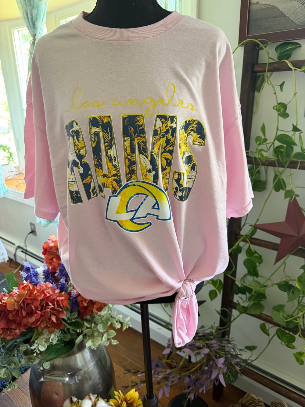 Los Angeles Rams Floral Graphic Tee with Yellow & Navy Accents
